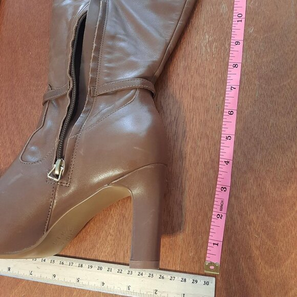 NEW ! Naturalizer Henny Women Leather Wide Calf Knee-High Pump Tan Size 7 - Picture 4 of 7